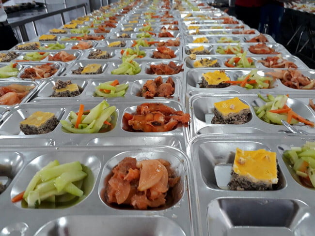 Cung cấp suất ăn công ty - Doanh nghiệp